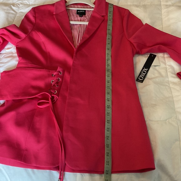 NWT XOXO hot 🔥 pink Corset style blazer jacket - Picture 6 of 6